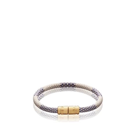 montre louis vuitton femme bracelet cuir|Bracelets cuir femme luxe .